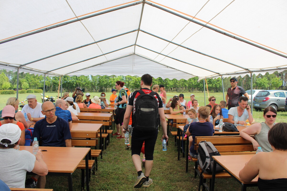 Zasłużony odpoczynek na mecie - „Radzyńskie Zagajniki”.