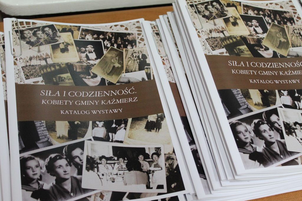 Katalogi „Siła i codzienność. Kobiety Gminy Kaźmierz”