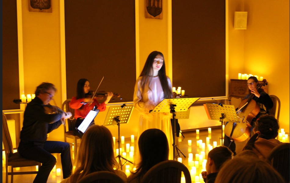Koncert kolęd przy świecach