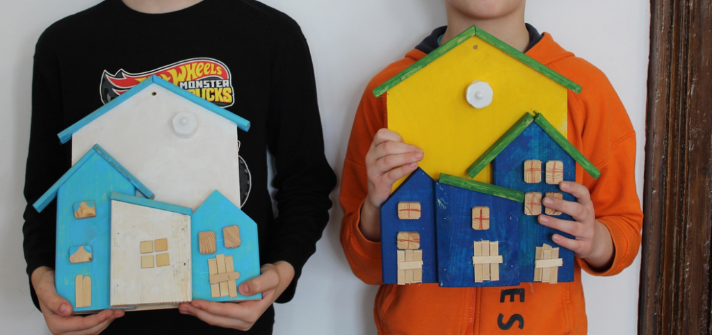 domki drewniane z lampką